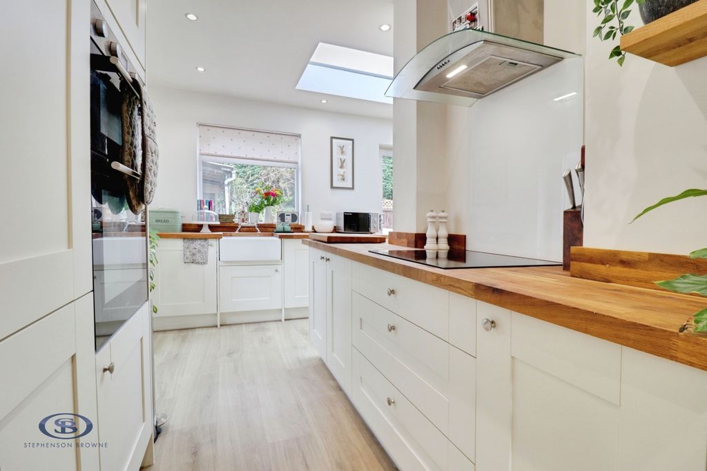 Property photo 3 of 30 Pbox-Img.Jpg