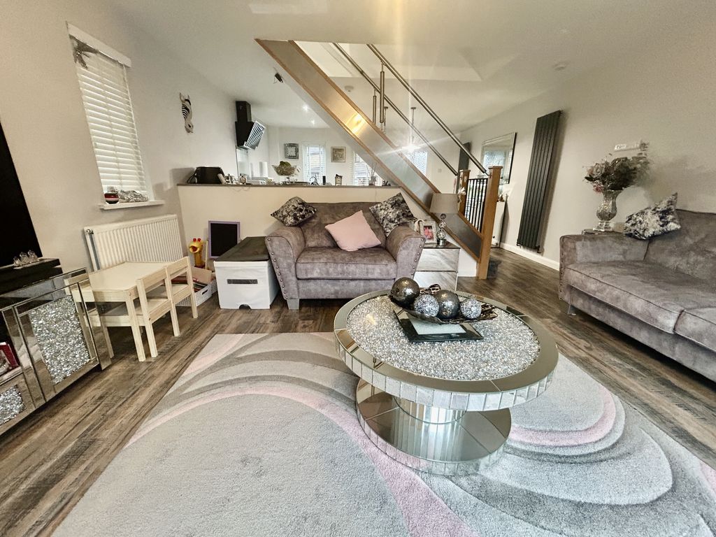 Property photo 2 of 14 Img_4337