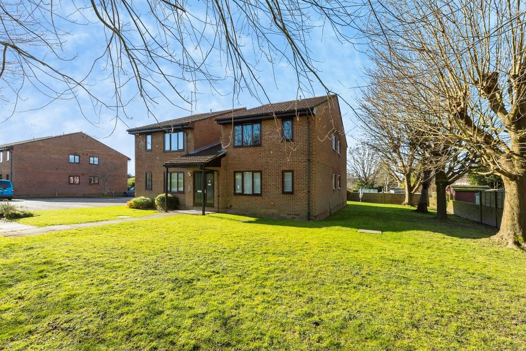 Property photo 1 of 12 Pbox-Img.Jpg