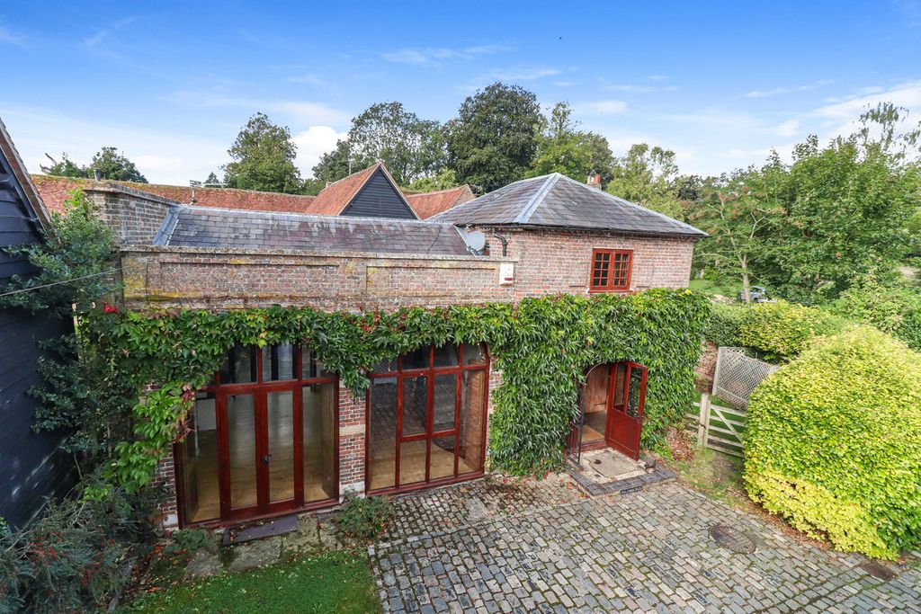 Property photo 1 of 24