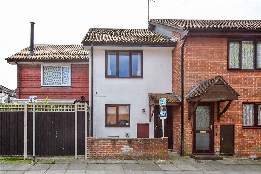Property photo 1 of 8 External (Web)
