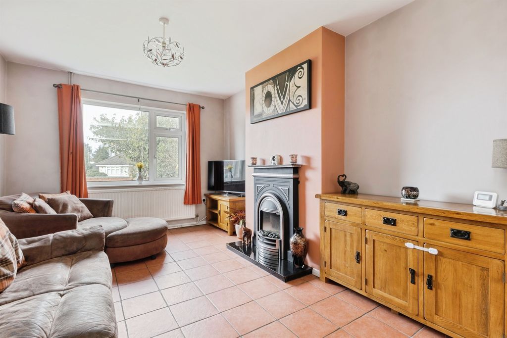 Property photo 2 of 18