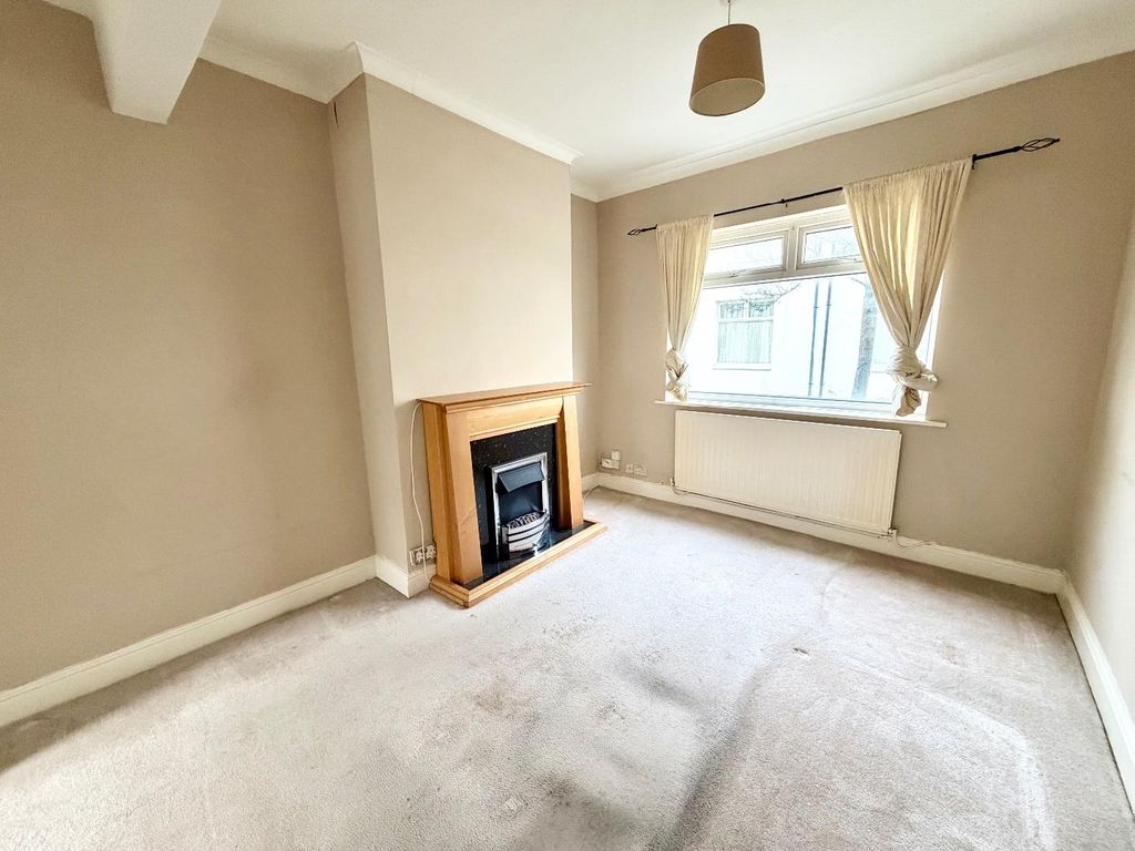 Property photo 2 of 7 Lounge/Diner