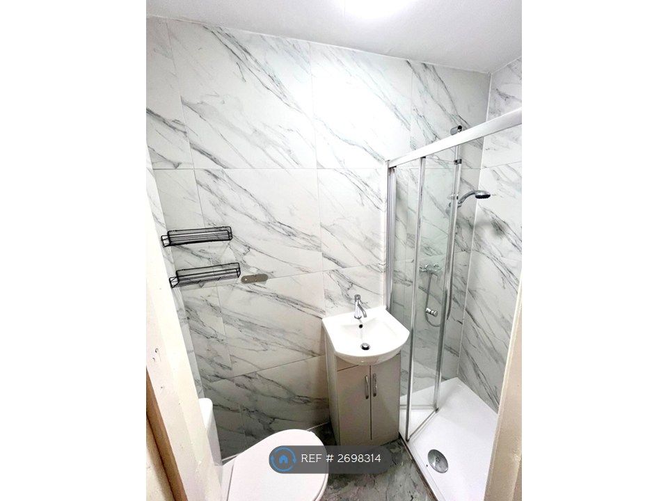 Property photo 3 of 3