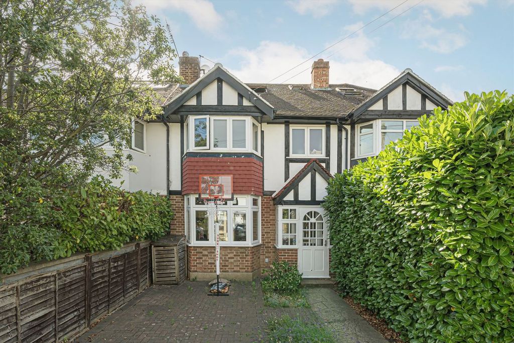 Property photo 1 of 9