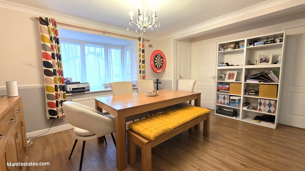 Property photo 3 of 23 Dining Room