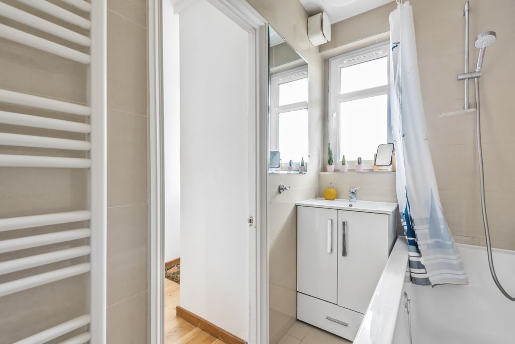 Property photo 3 of 7 817336 (6)