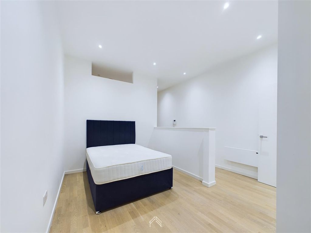 Property photo 3 of 6 3.Jpg
