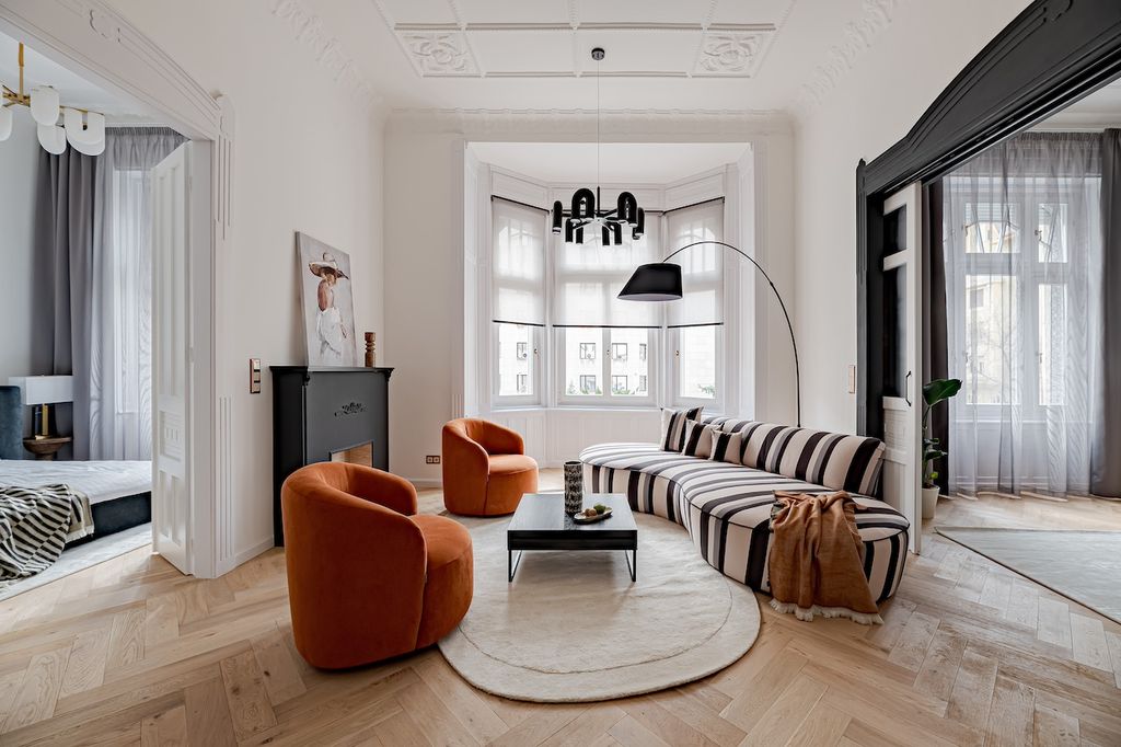 Property photo 1 of 28