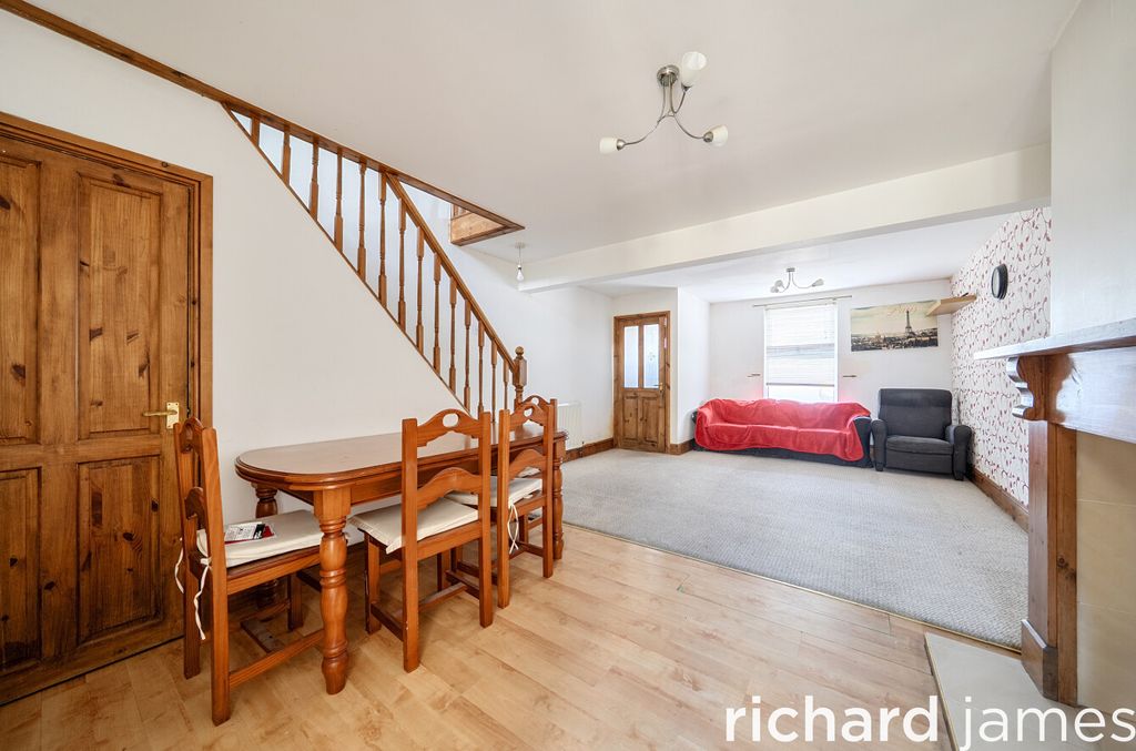 Property photo 2 of 10 Eb50Bdc5952942779071c4Dfc80d5Bbd