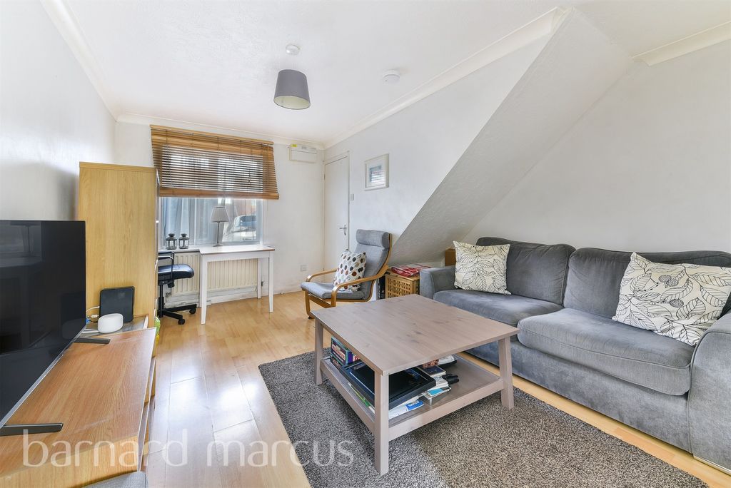 Property photo 3 of 7