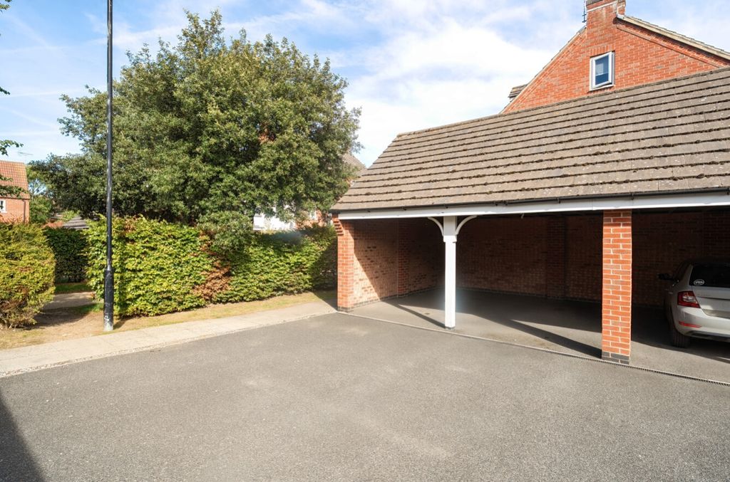 Property photo 3 of 23 1-6Aba6A3F1069E-1527131-1A0E82Efc0055-001-1-1