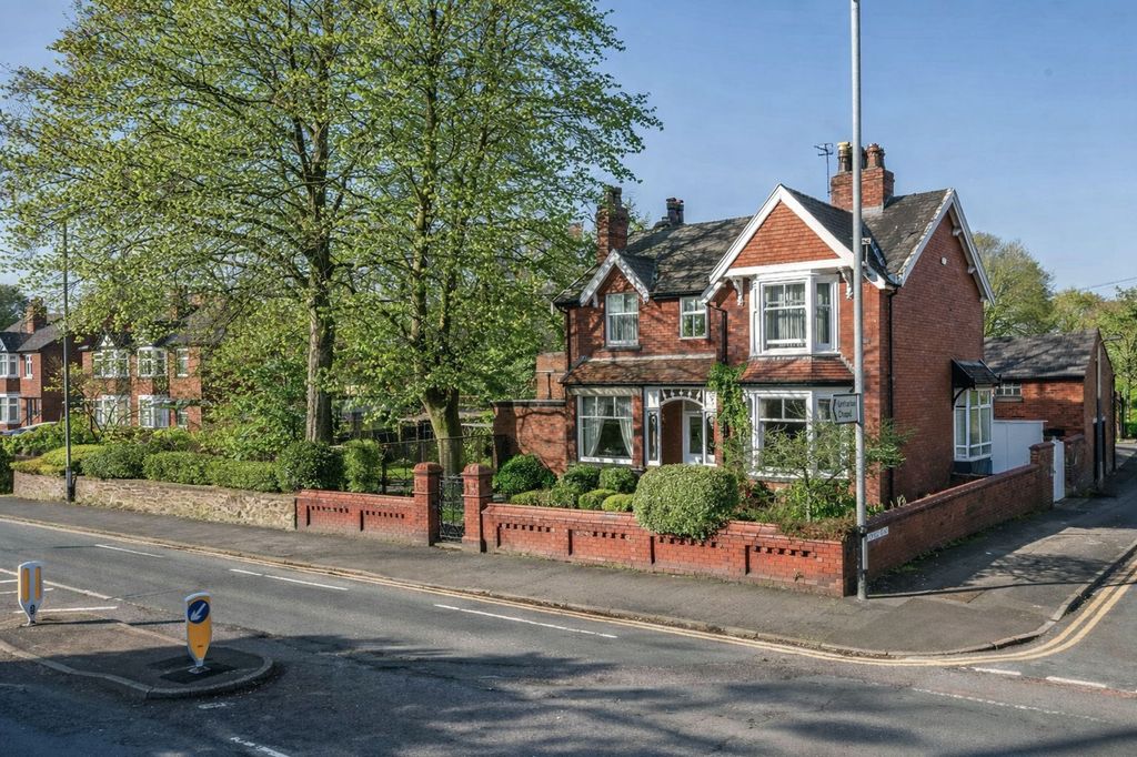 Property photo 2 of 47