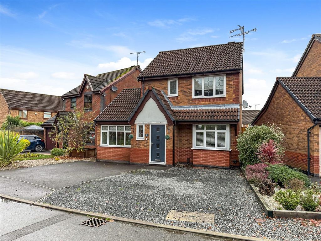 Property photo 3 of 28 Front Garden & Parking