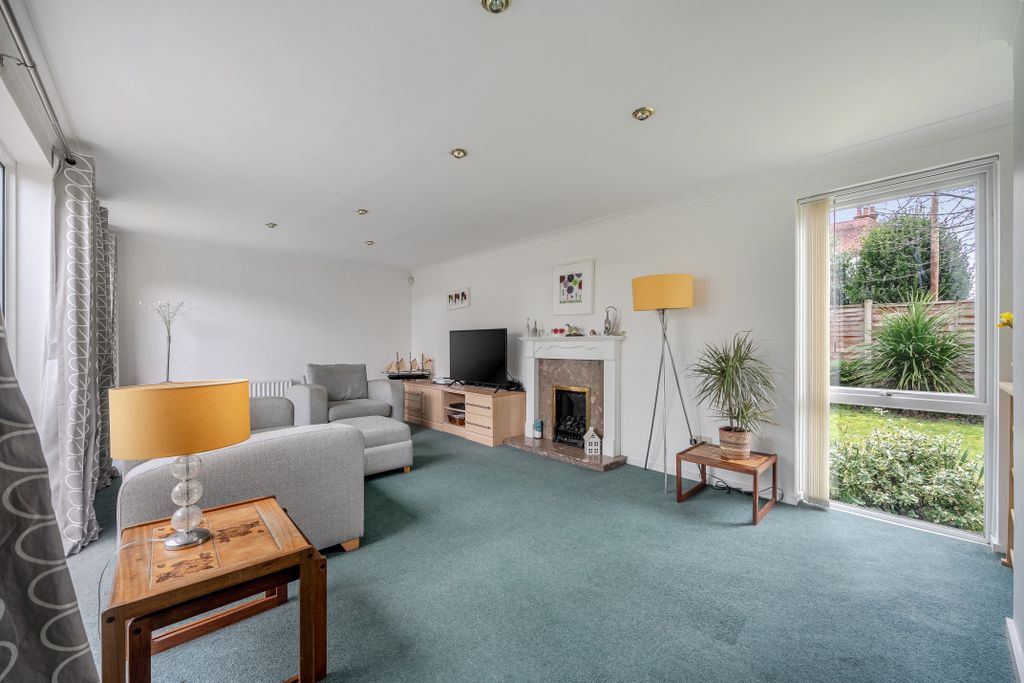 Property photo 2 of 13