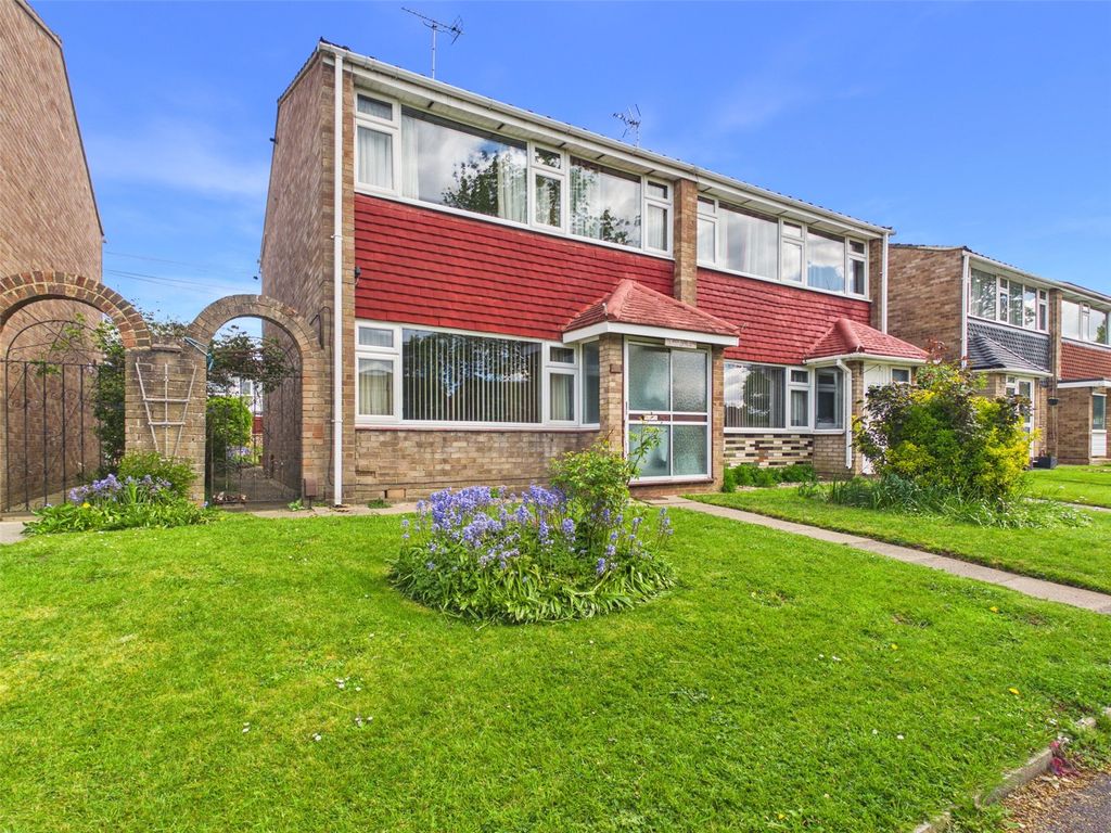 Property photo 1 of 16 Picture No. 02