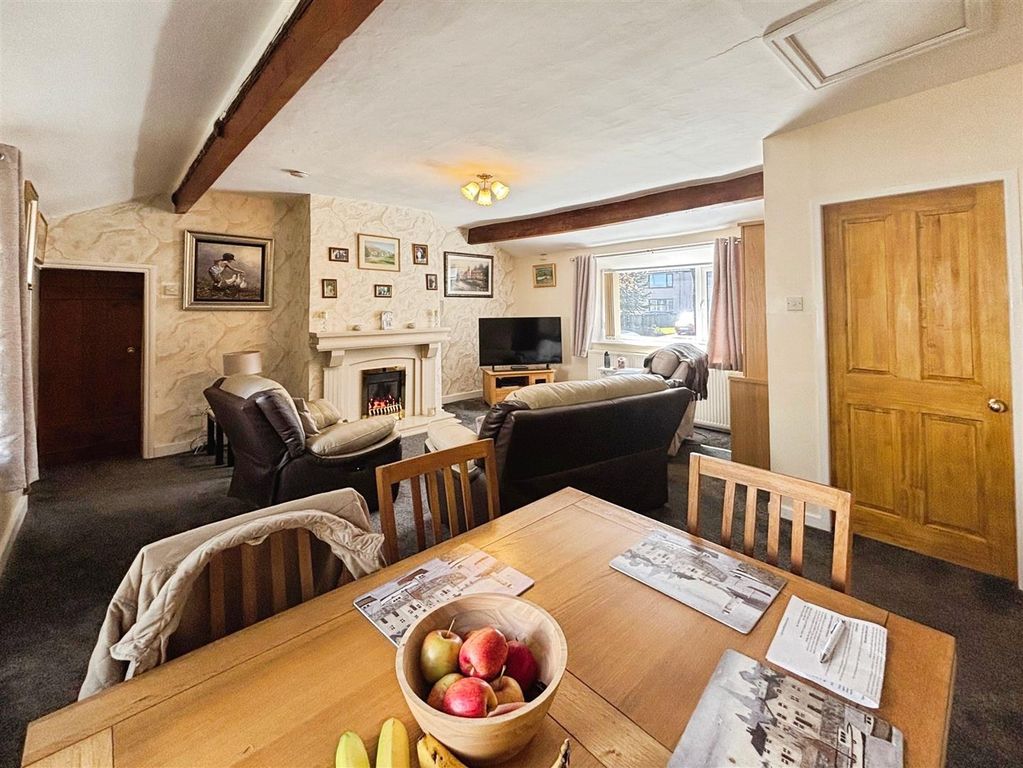 Property photo 3 of 20 Lounge/Diner