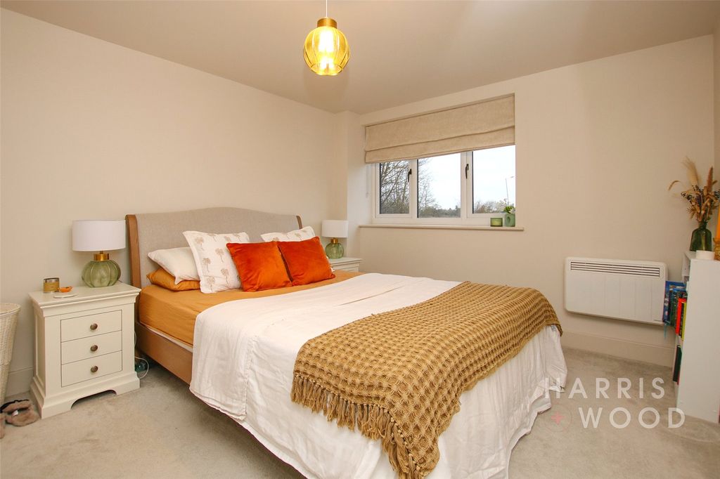 Property photo 2 of 17 Picture No. 14