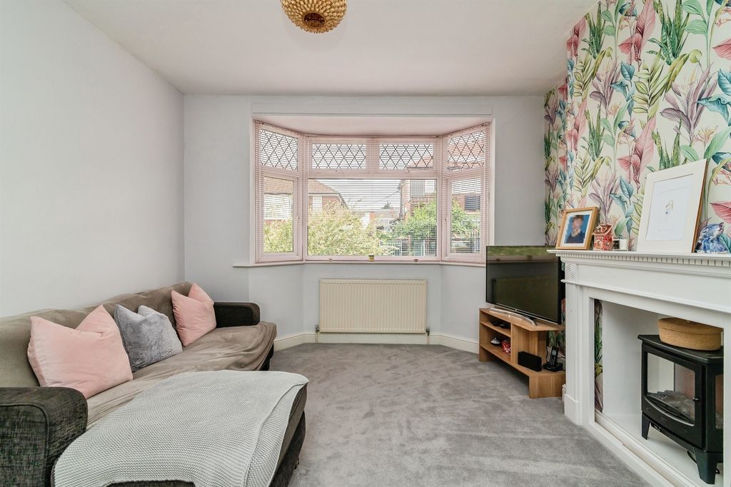 Property photo 3 of 19