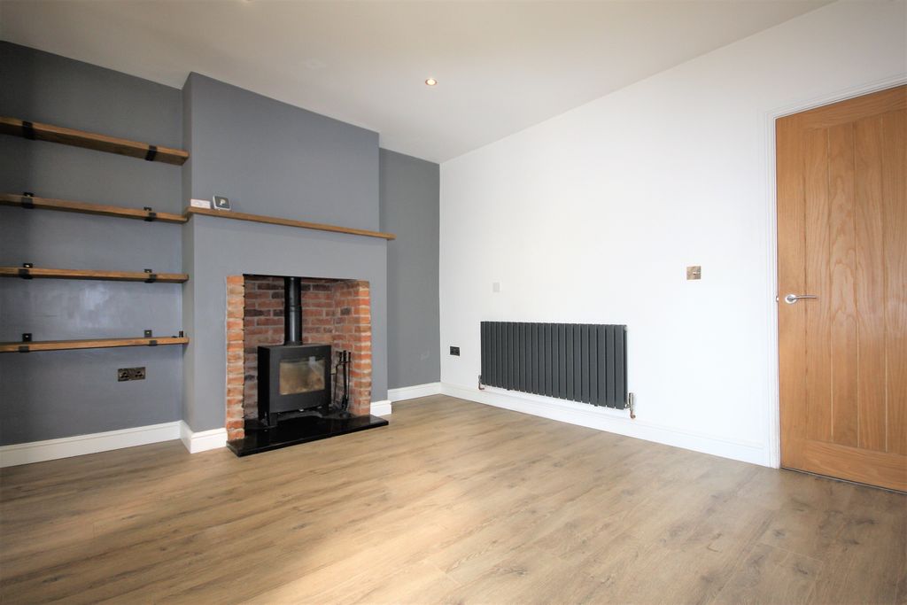 Property photo 3 of 10 Image
