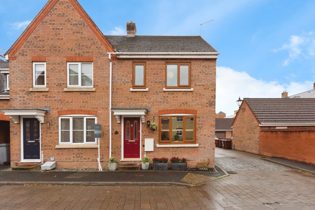 Property photo 1 of 20