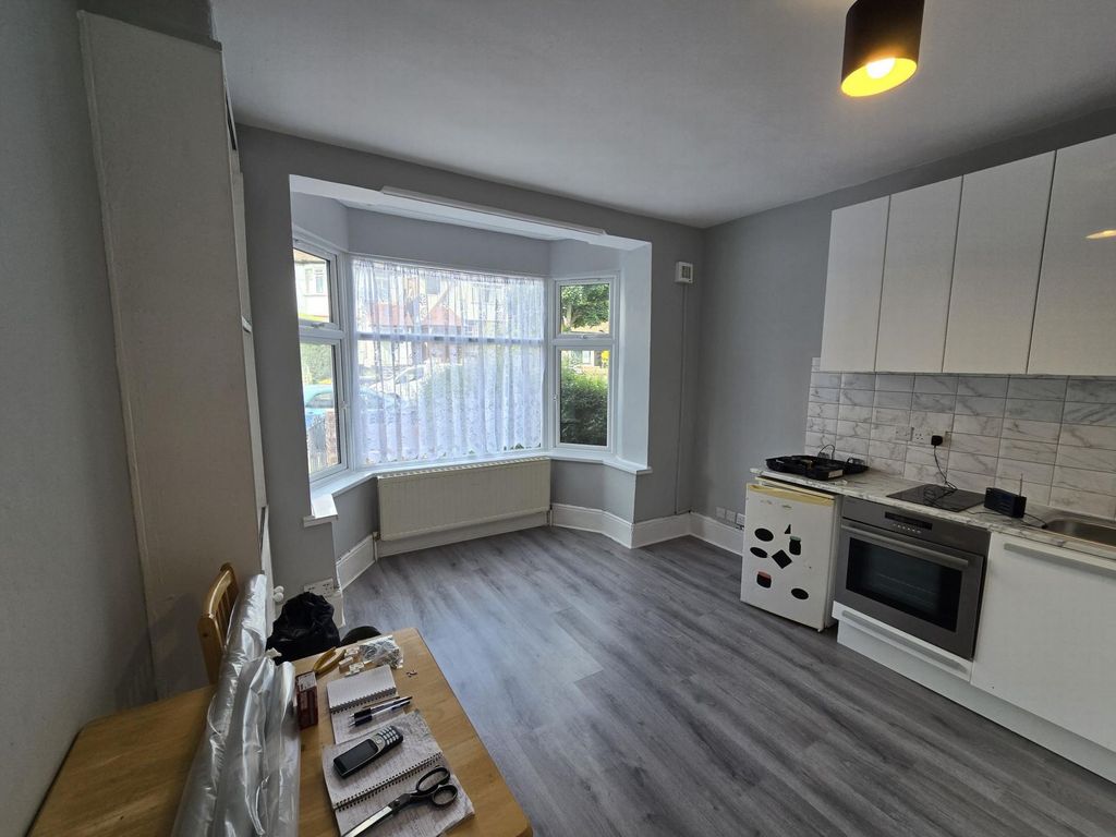 Property photo 1 of 3 Photo 2