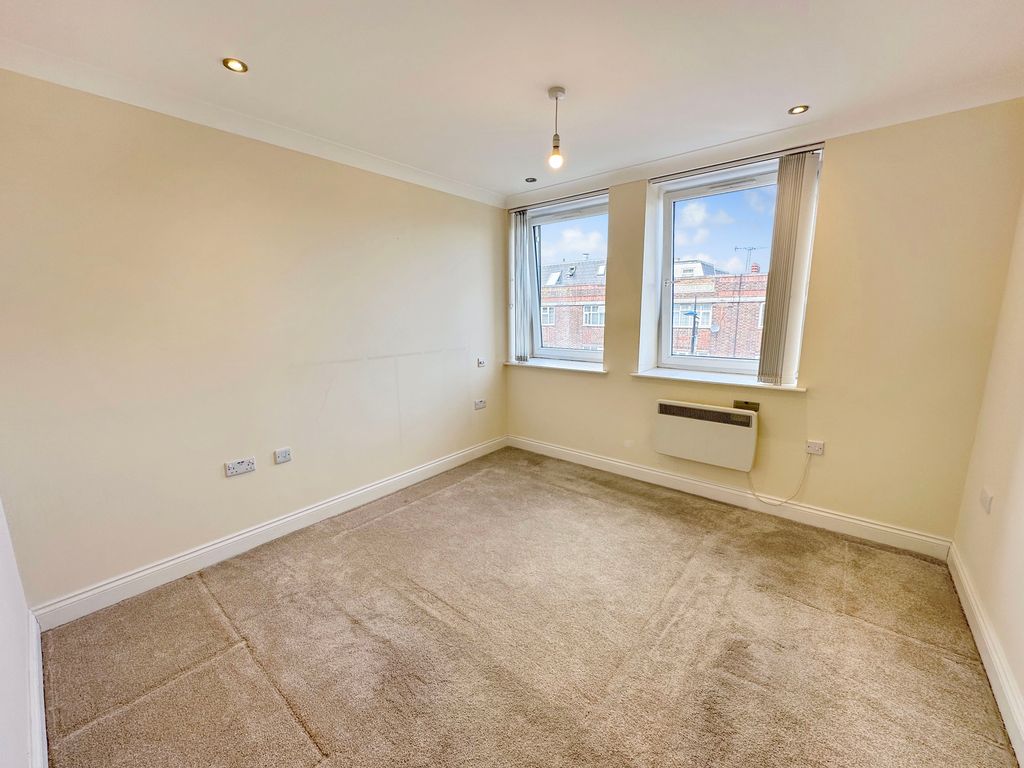 Property photo 3 of 6 Photo 2