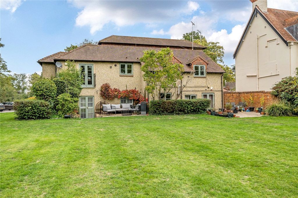 Additional image 13 of 2 bed flat for saleReading Road, Arborfield, Reading, Berkshire RG2