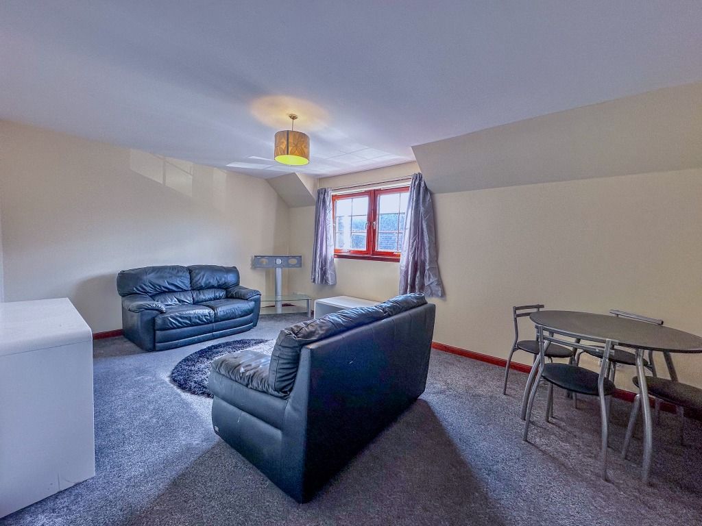 Property photo 3 of 13 Photo 3