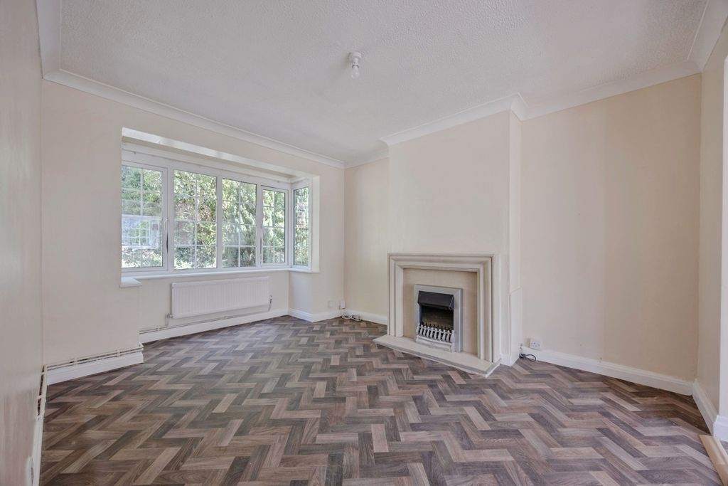 Property photo 2 of 12 Pbox-Img.Jpg