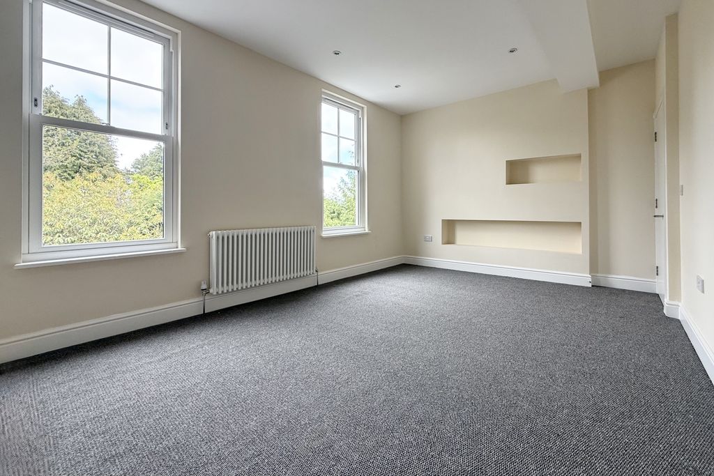 Property photo 2 of 10 2