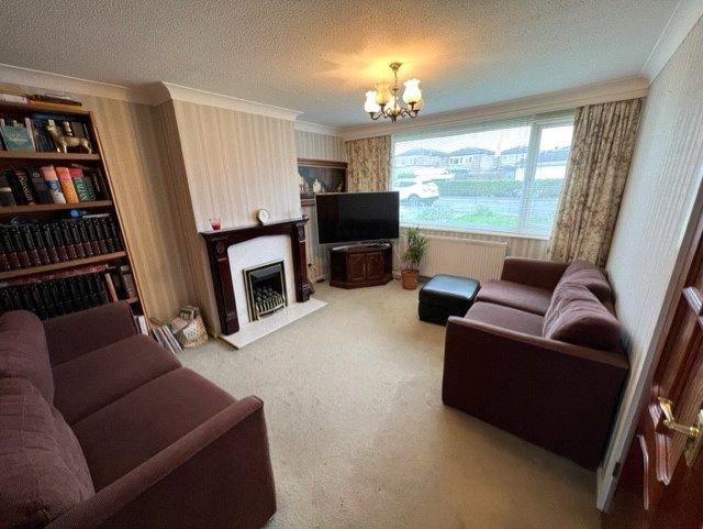 Property photo 2 of 10 Living Room