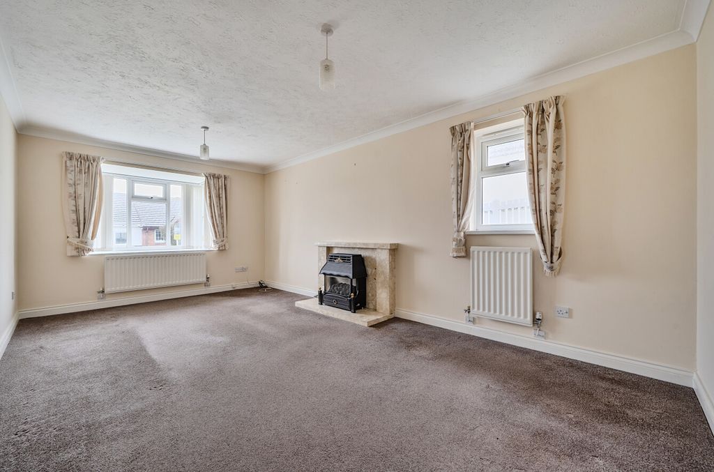 Property photo 3 of 19 3 - 1420560-11-69A073...