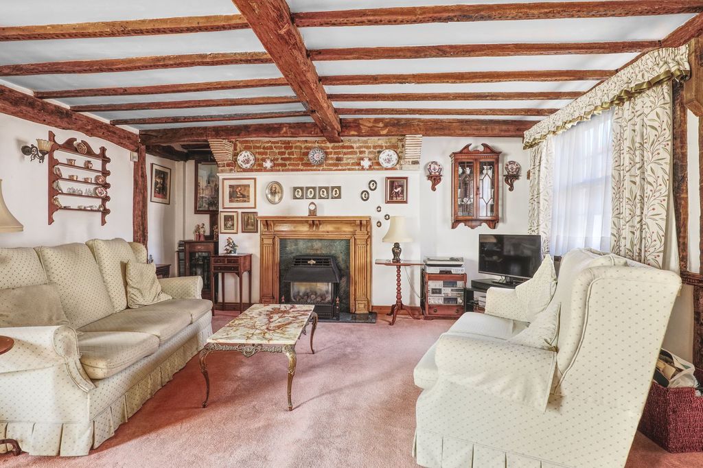 Property photo 3 of 18