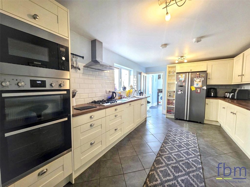 Additional image 8 of 4 bed terraced house for saleArgyle Street, Pembroke Dock, Pembrokeshire SA72