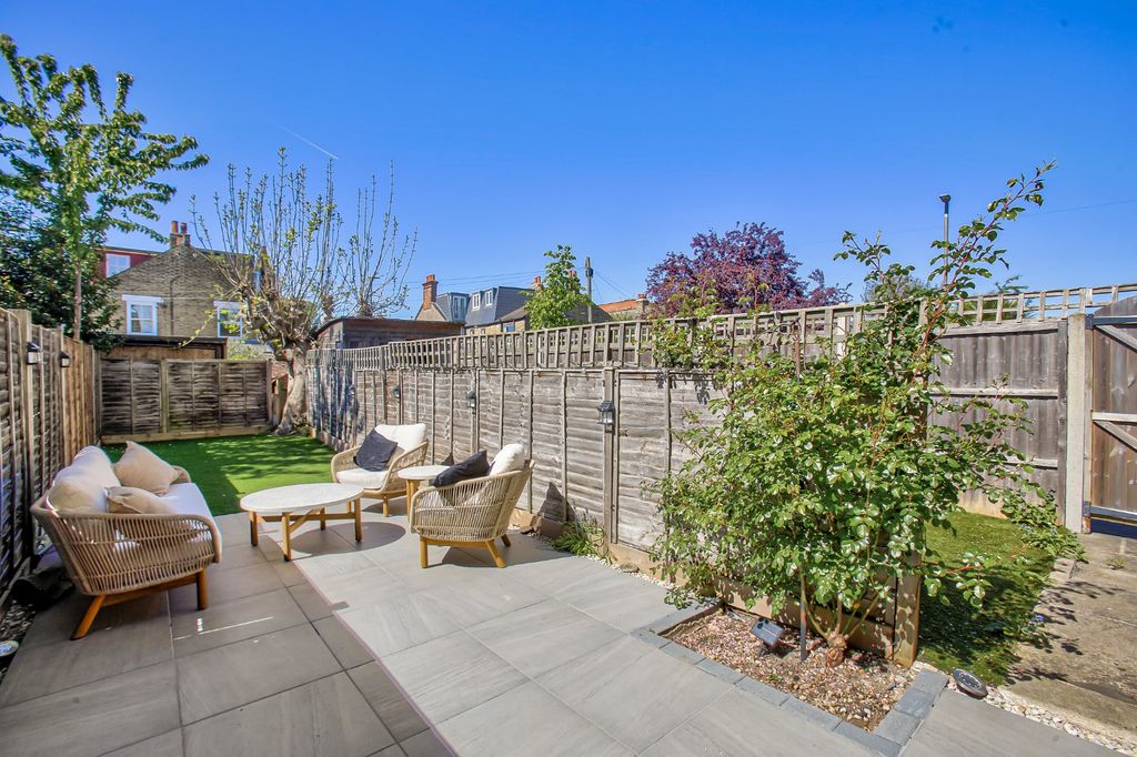 Property photo 3 of 9 Picture No. 07