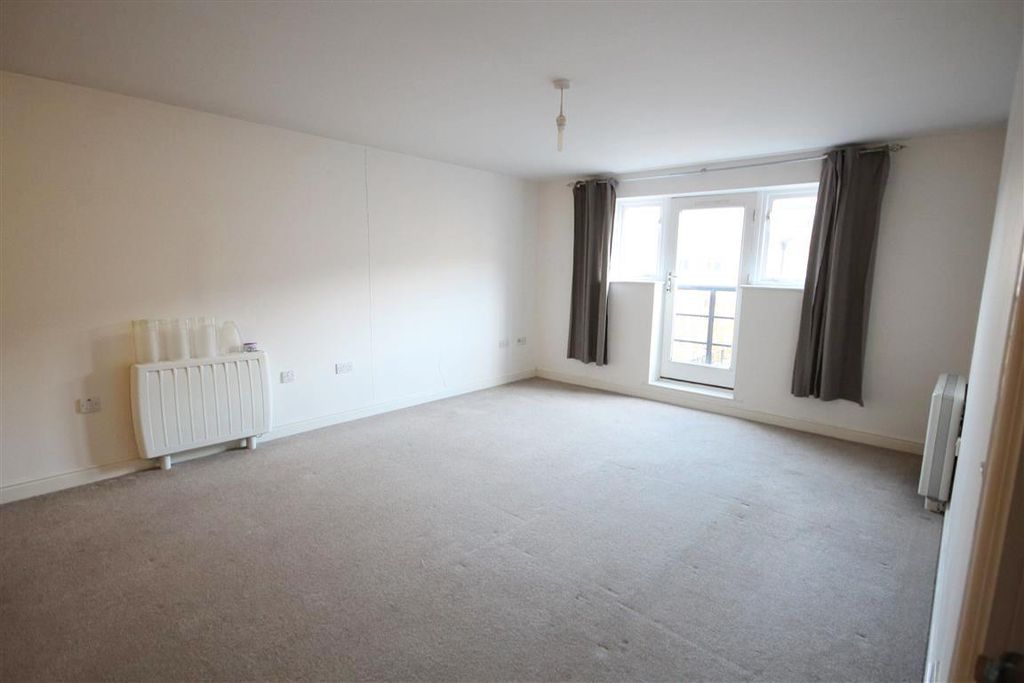 Property photo 1 of 10 Reception Room