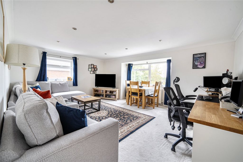 Property photo 2 of 14 Picture 2