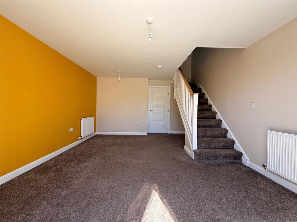 Property photo 2 of 12 Lounge Angle 2