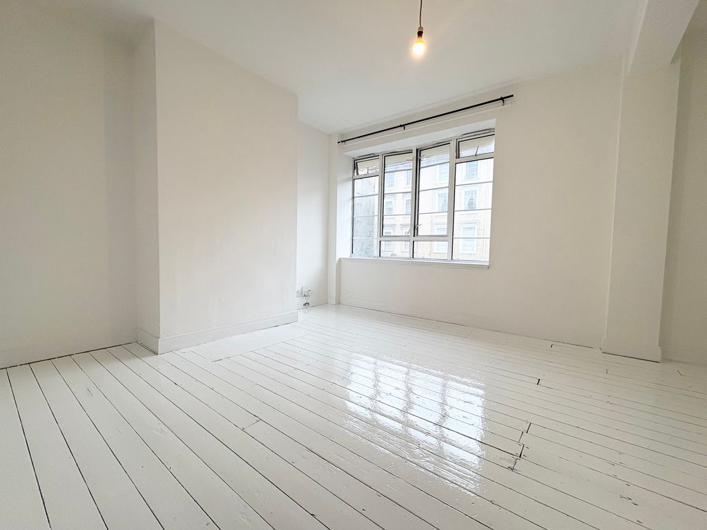 Property photo 3 of 8 View