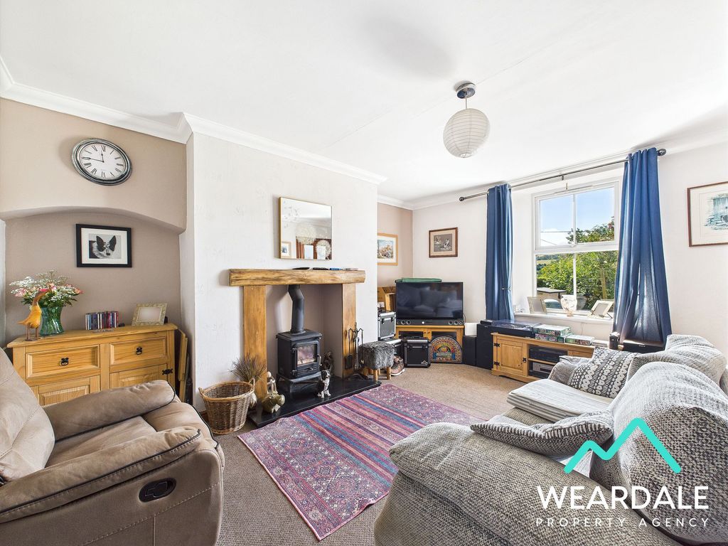 Property photo 2 of 32