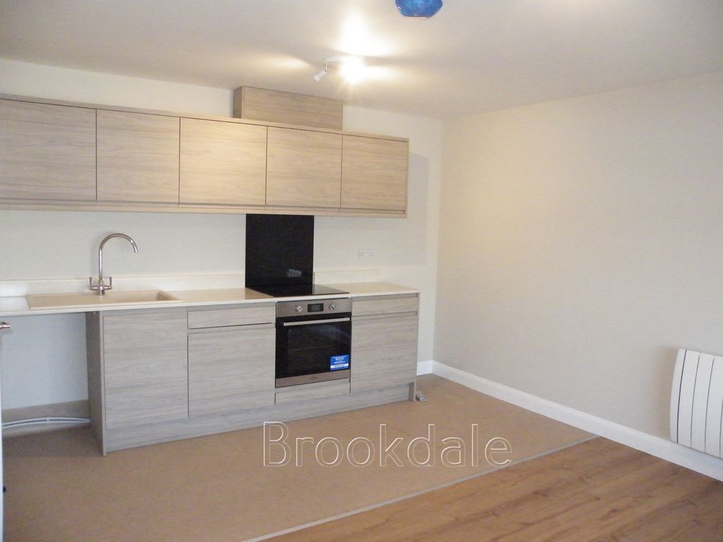 Property photo 2 of 8