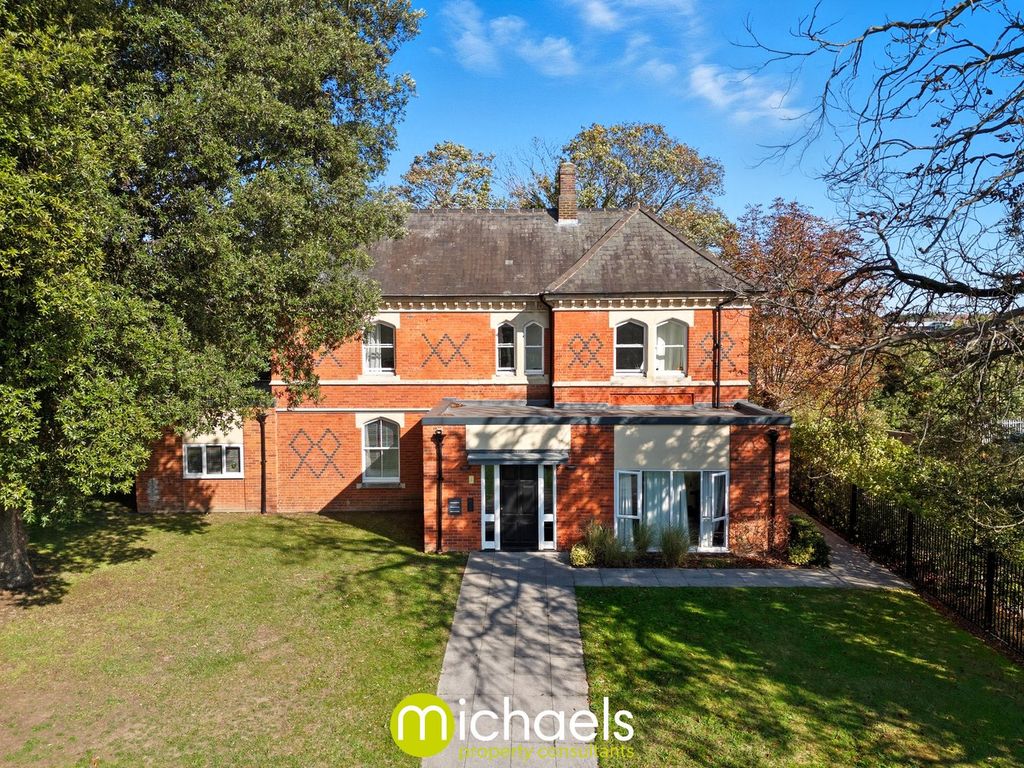 Property photo 1 of 21