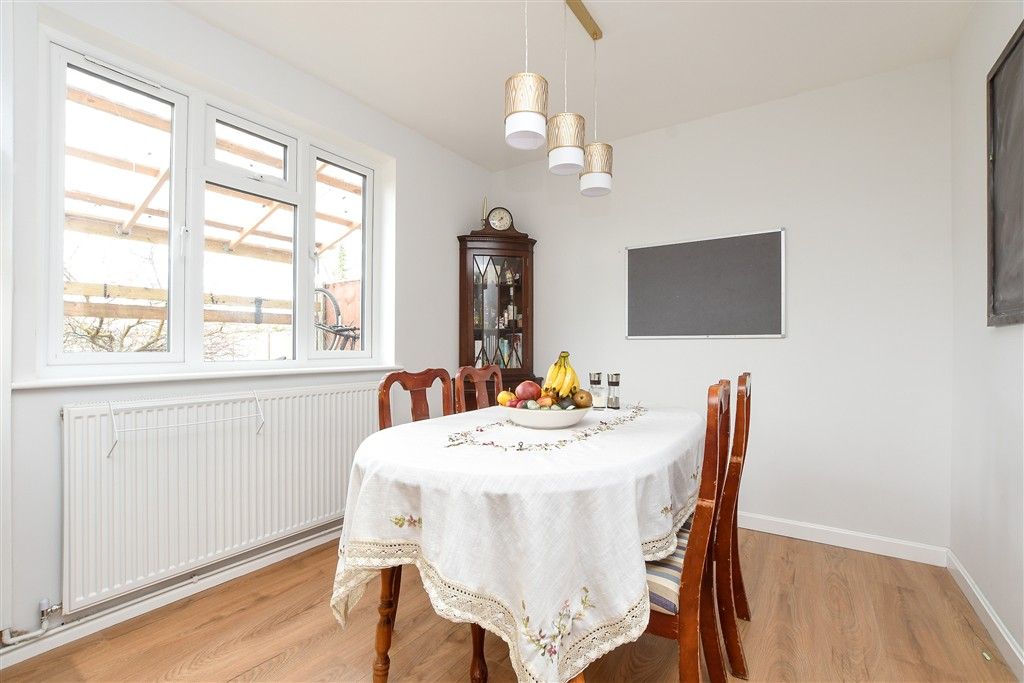 Property photo 3 of 9 Kitchen/Diner