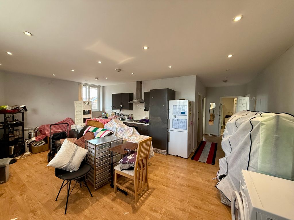 Property photo 2 of 8 Living/Dining/Kitchen