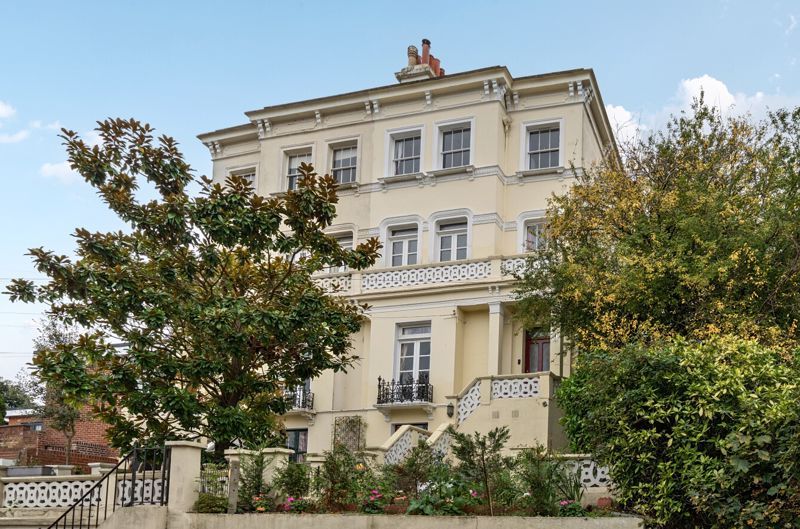 Property photo 1 of 27 Photo 2