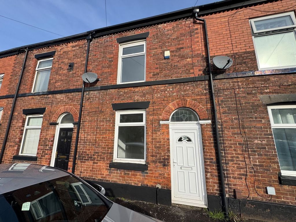 Property photo 1 of 8