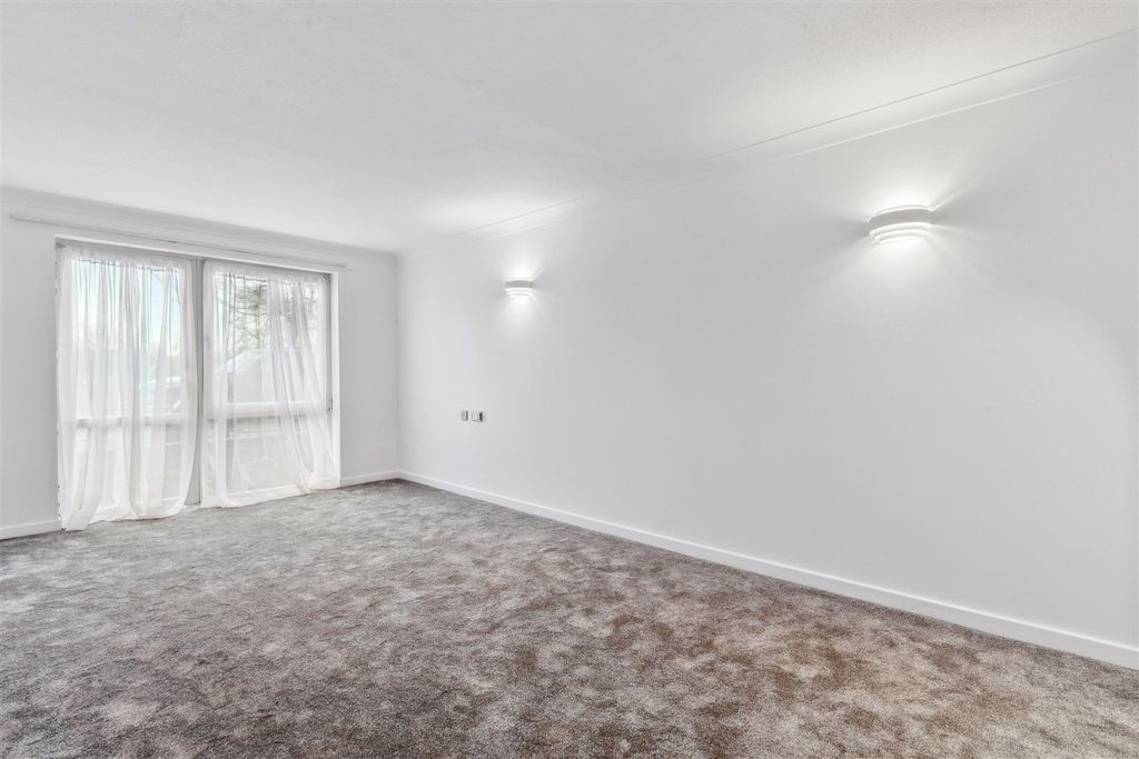 Property photo 1 of 13 1 - 2025-01-13T111142.301.Jpg