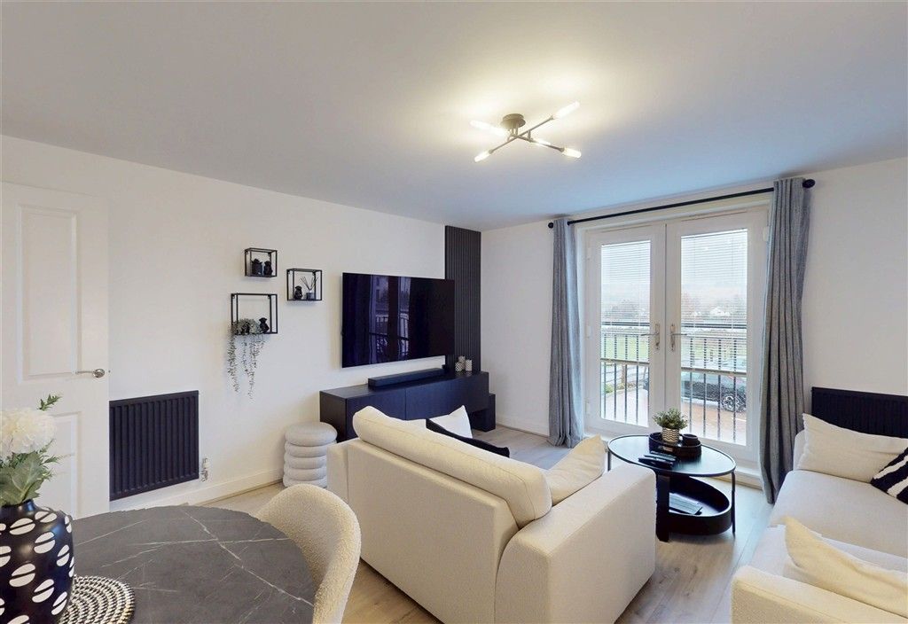 Property photo 3 of 11 Lounge