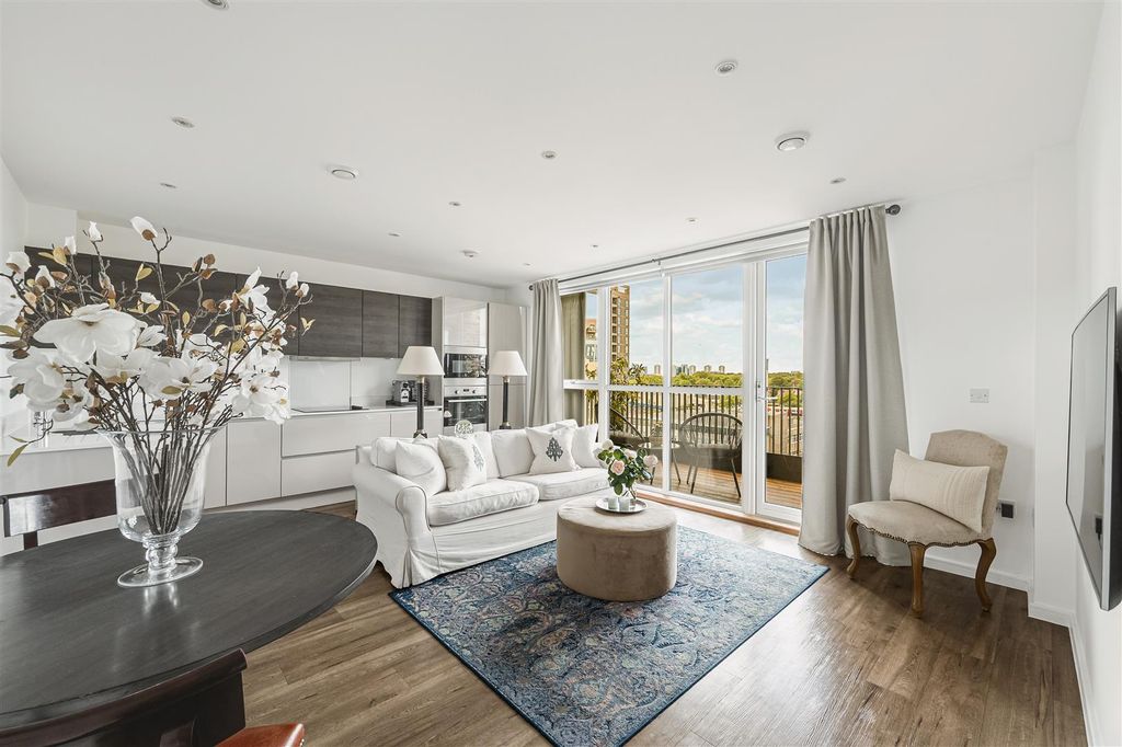 Property photo 1 of 15 27 Trevillon Mansions-6.Jpg